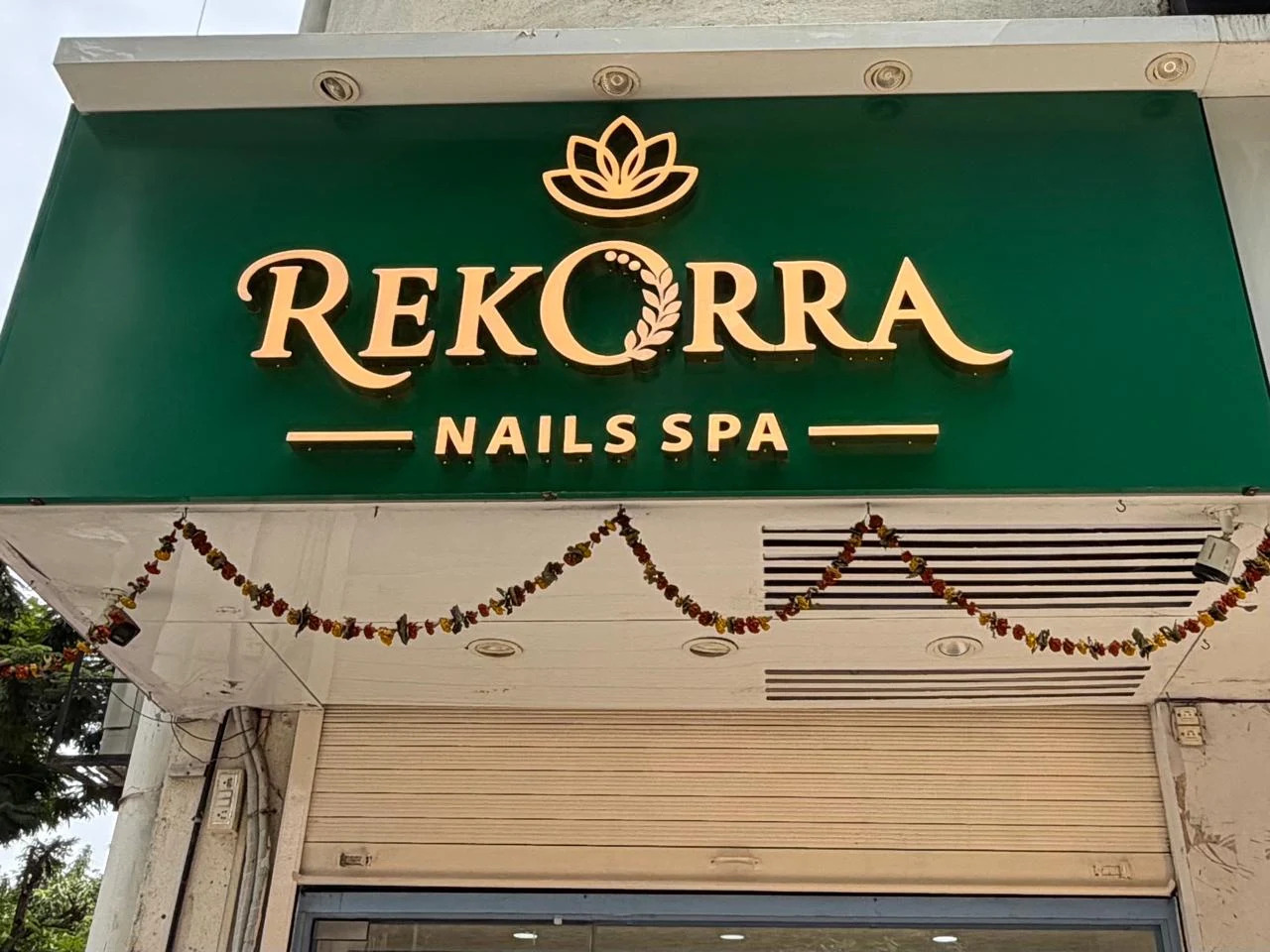 Luxury Spa Pedicure Borivali